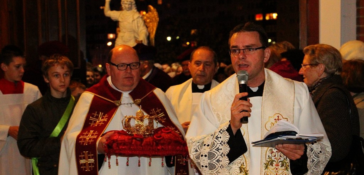 Figura św. Michała Archanioła na Koperniku