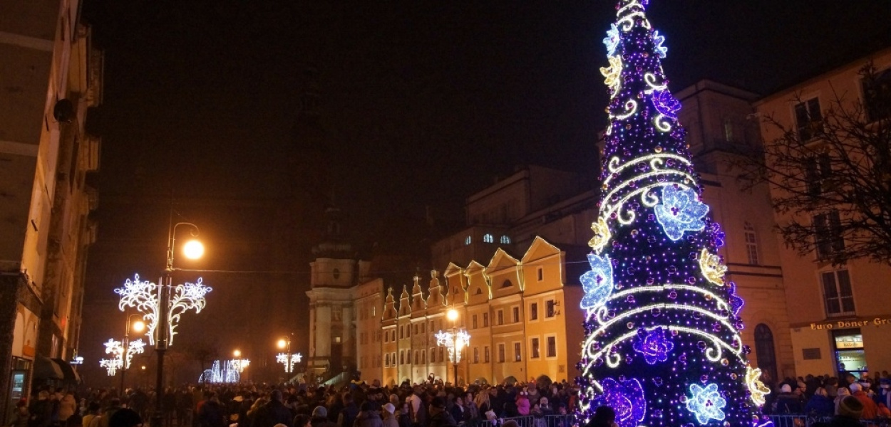 Legnica jaśnieje w odświętnej szacie