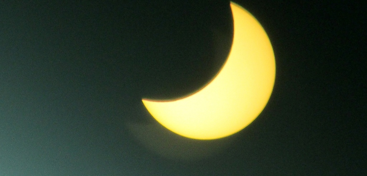 Zaćmienie Słońca w waszych obiektywach