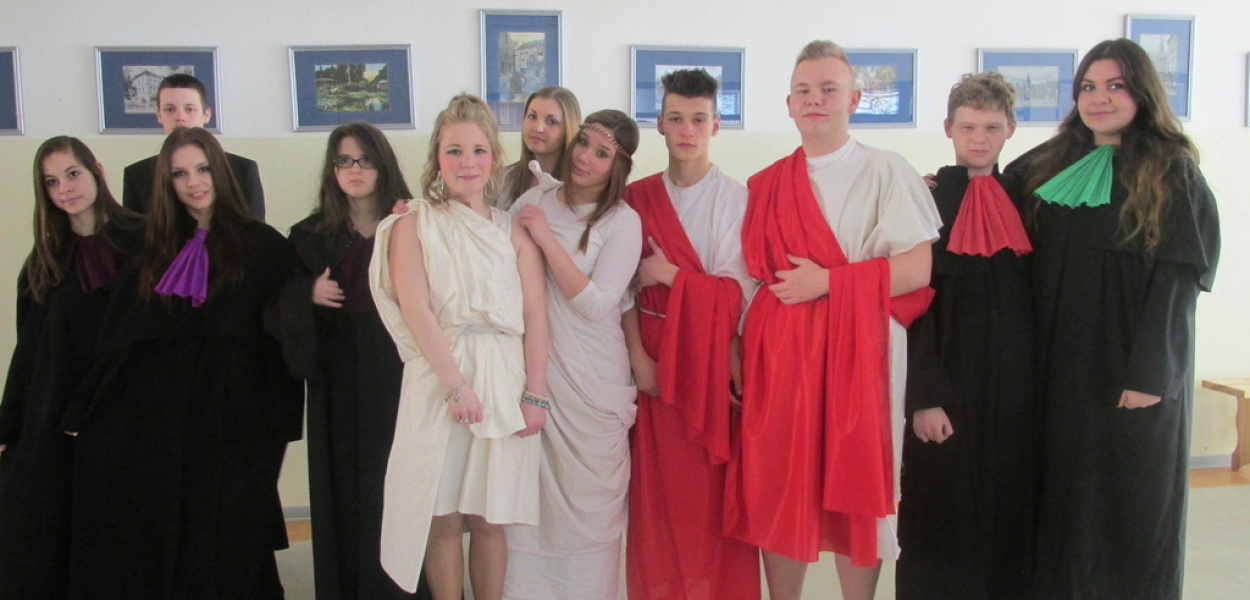 VI LO prezentuje nowe profile