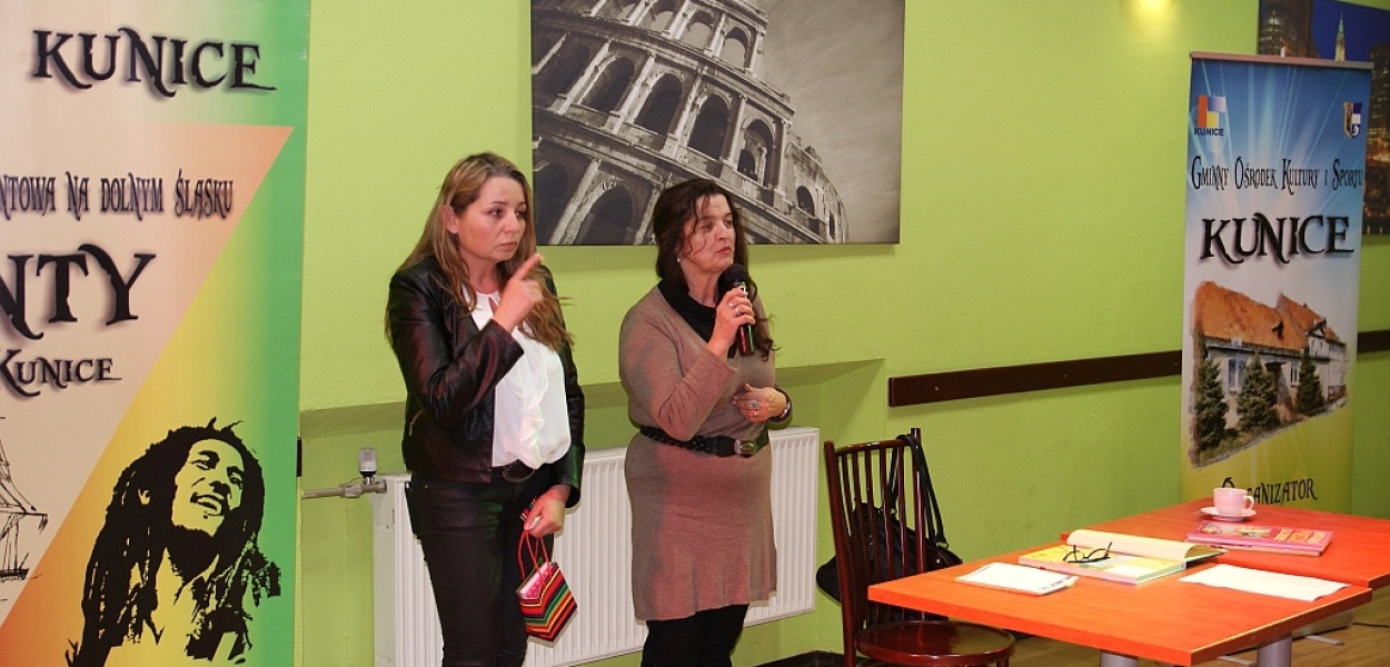 Kunickie maluchy lubią słuchać bajek