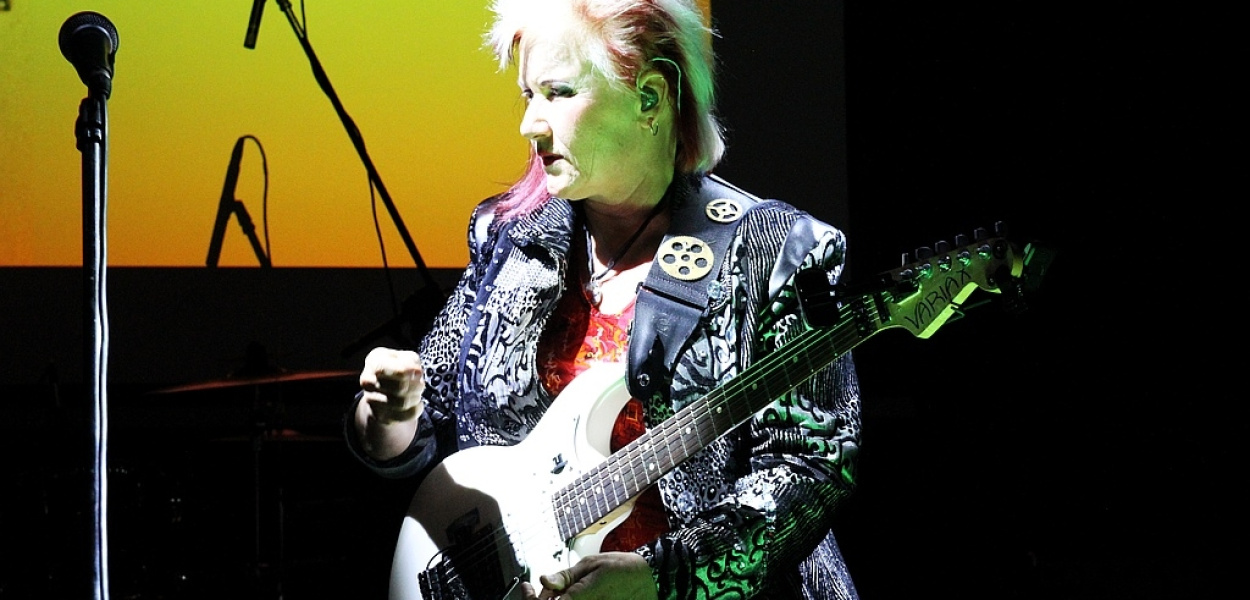 Jennifer Batten zagrała w Legnicy