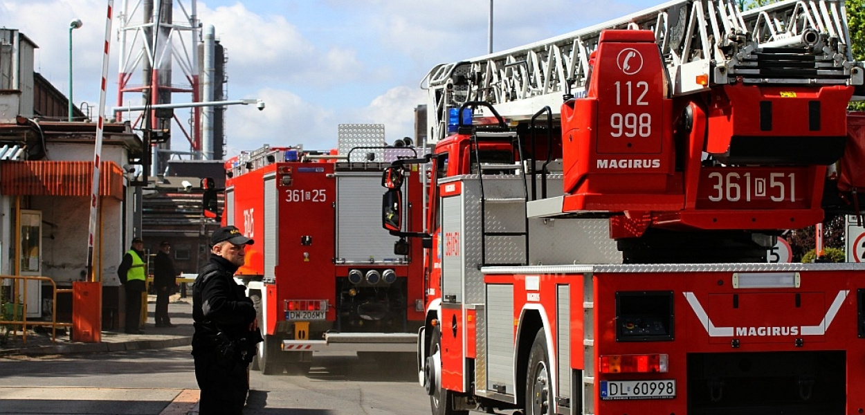Strażacy gasili pożar w hucie. Na szczęście na niby
