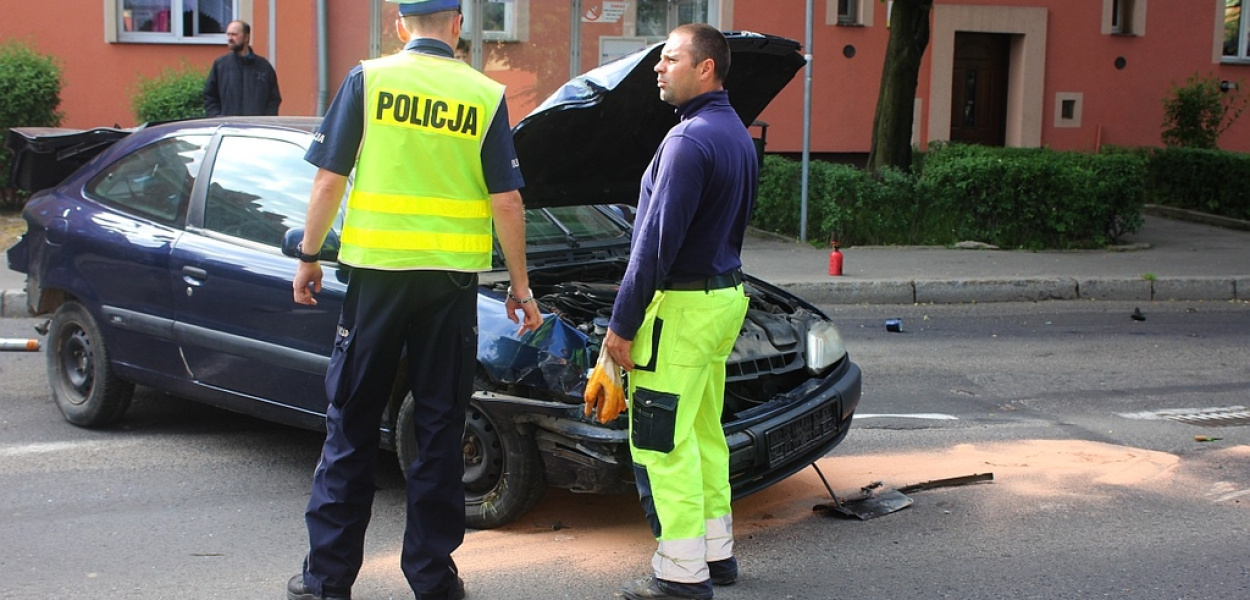 Pijany kierowca szalał na Rzeczypospolitej