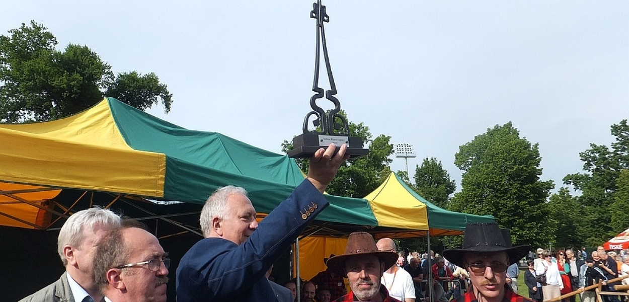 Rodzinny triumf w walce o Srebrne Klucze