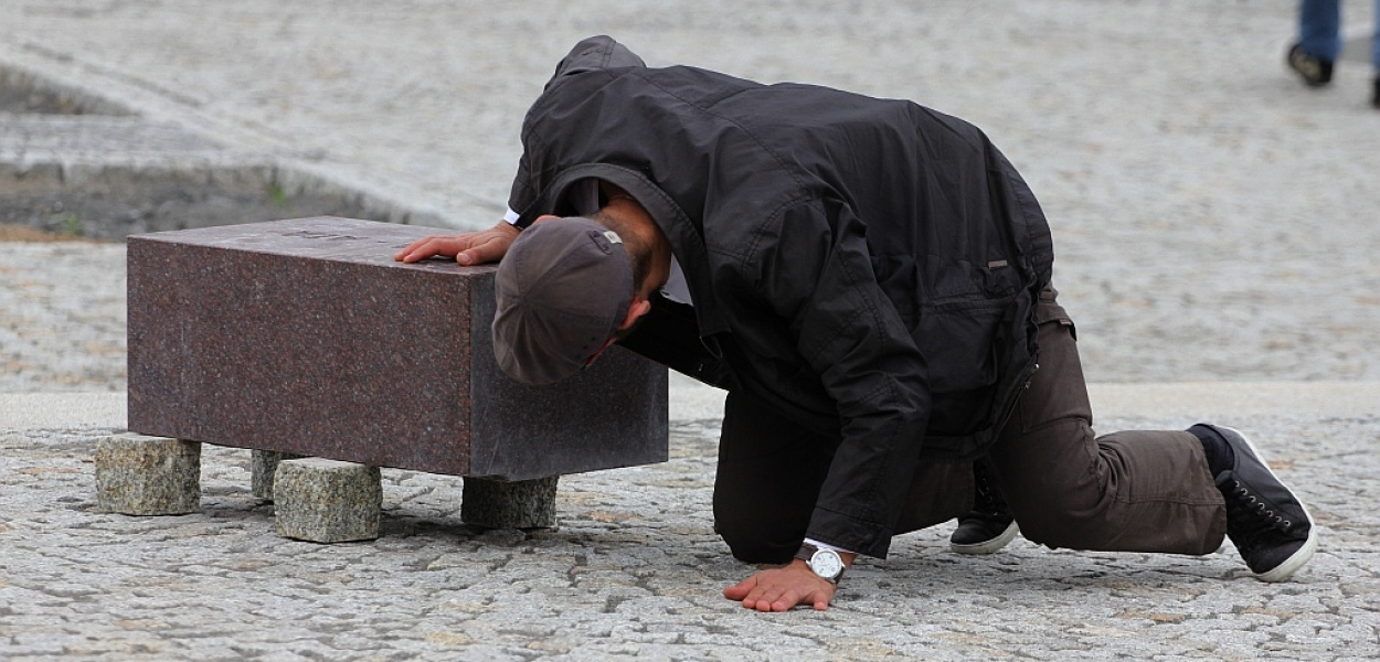 Rozpoczął się montaż Pomnika Zesłańcom Sybiru