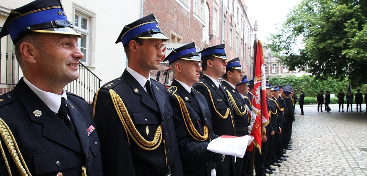 Świętowali nasi strażacy. Były medale i awanse