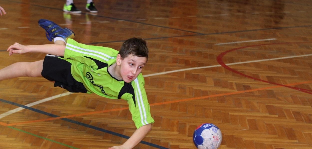 Walczą o mistrzostwo Legnicy w szczypiorniaka