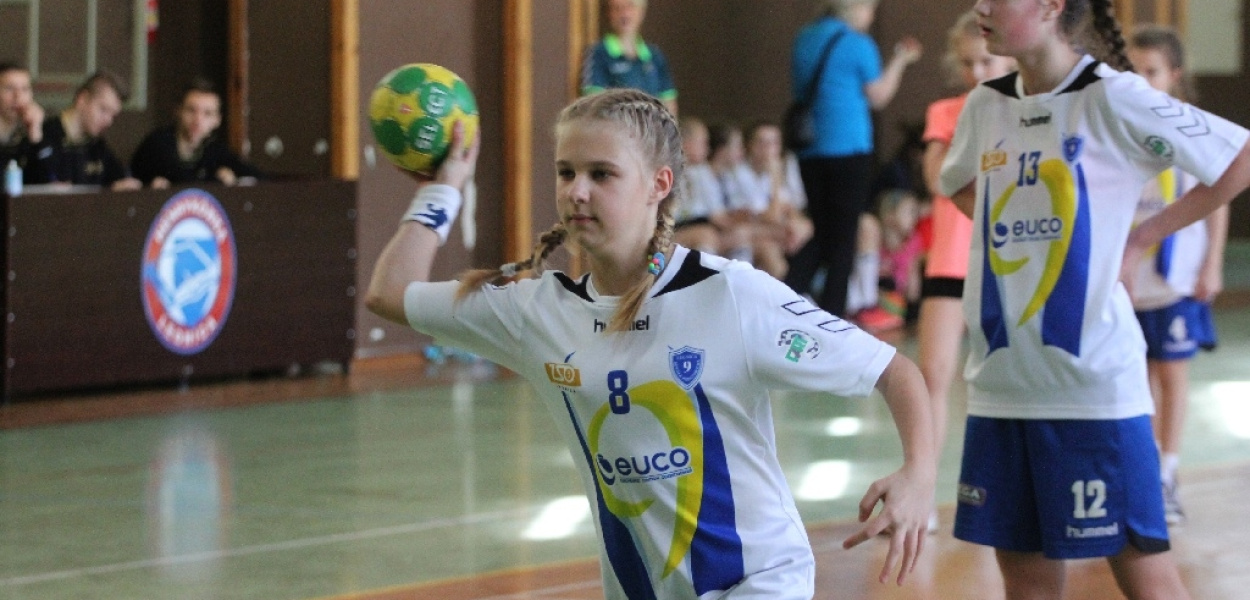 Dziewczynki Dziewiątki mistrzem województwa