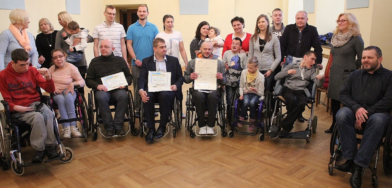 LCK i Qubus przyjazne niepełnosprawnym