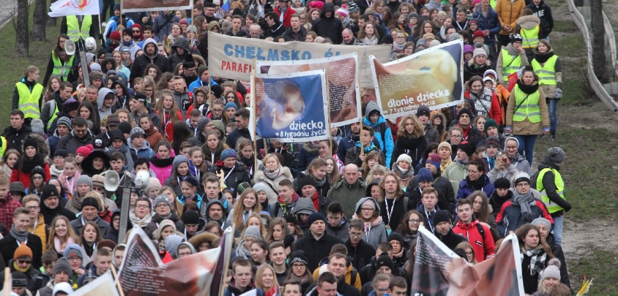 Maszerowali przez miasto w obronie życia i rodziny