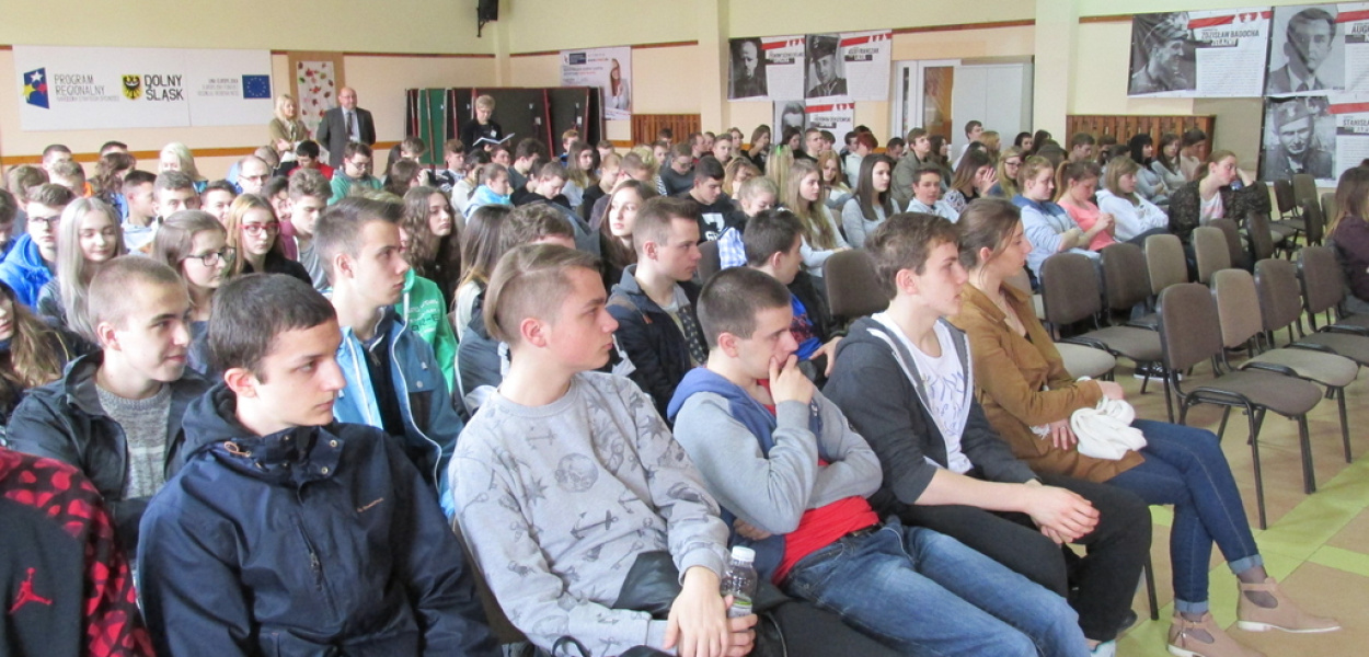 Budowlanka prezentuje swoją ofertę przyszłym uczniom