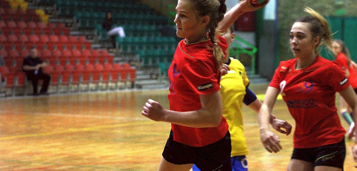 Dziewiątka wygrała i zachowała szanse na awans