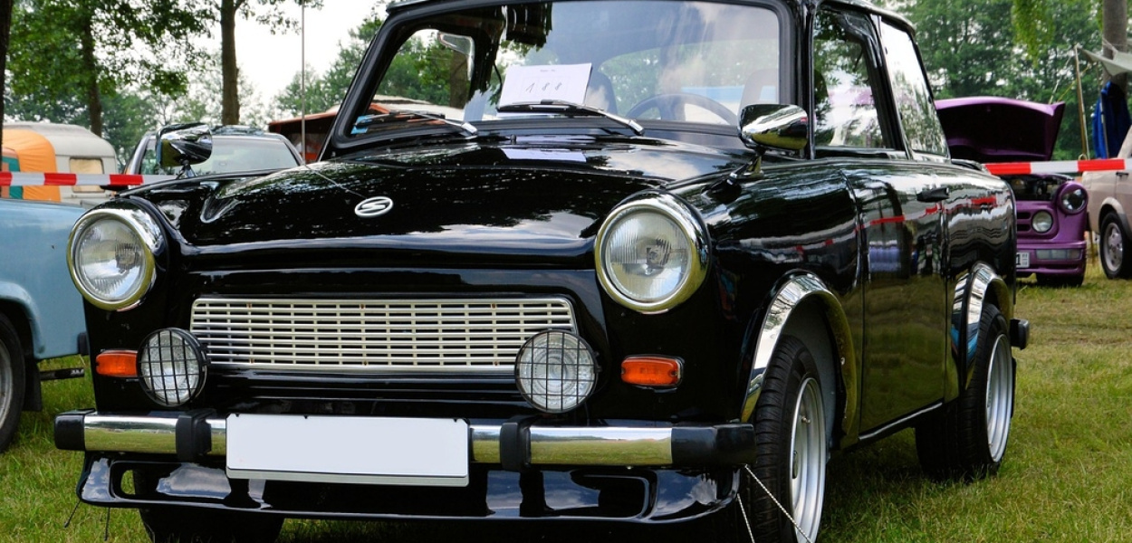 Trampek, Mydelniczka, Ford Karton czyli Trabant