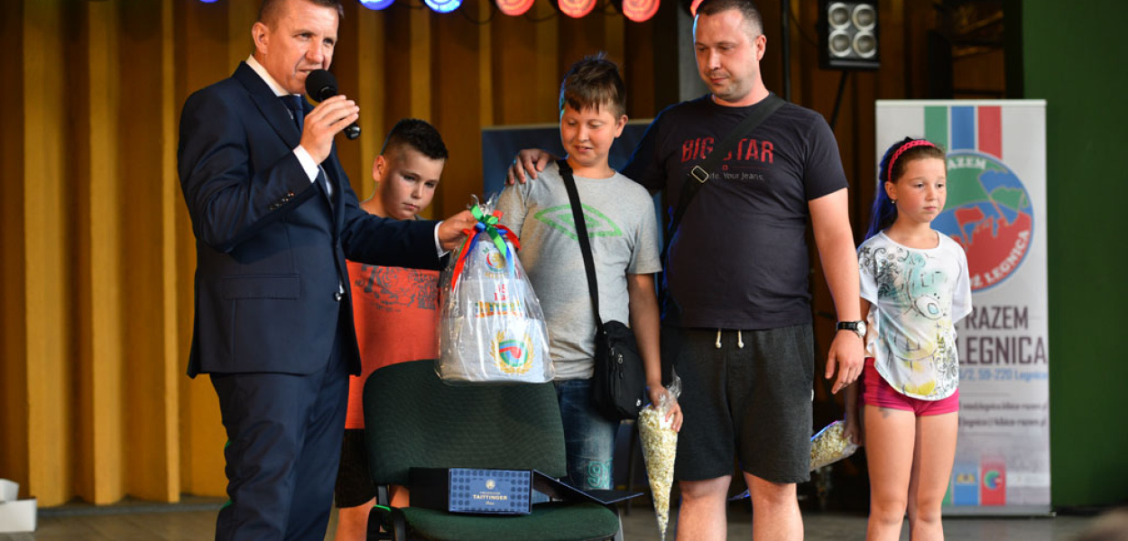 Bawili się i licytowali. Wszystko dla Konrada