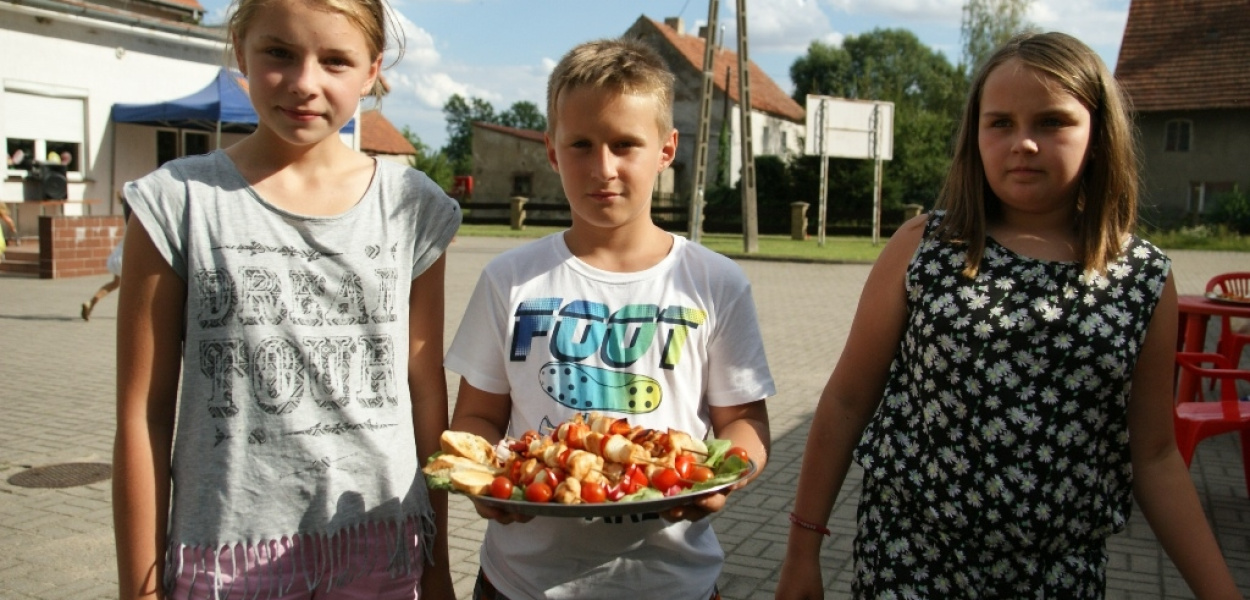 Wielkie gminne grillowanie w Miłogostowicach