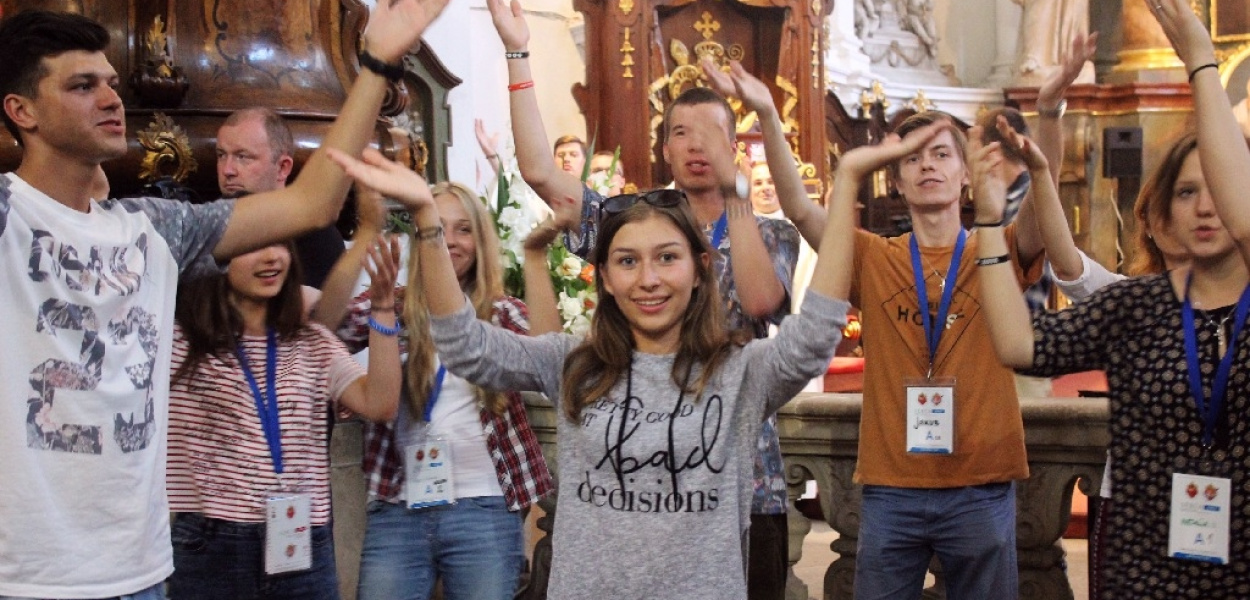 Modlą się i zgłębiają tajemnicę dwóch serc