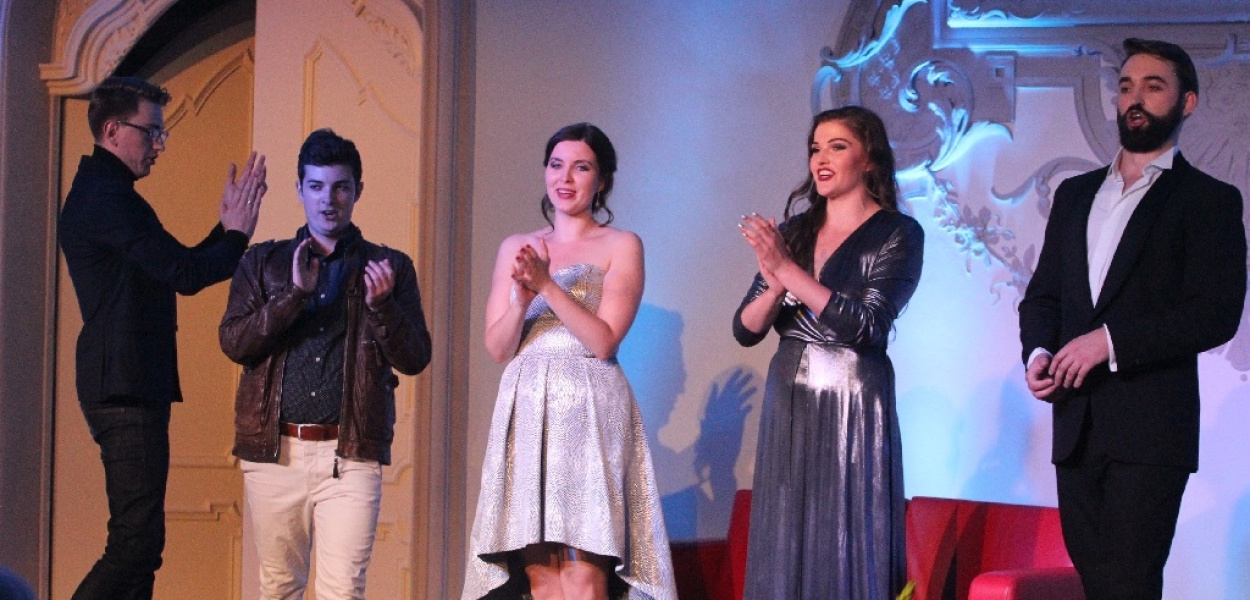 „Poczęstowała” legniczan operą i operetką