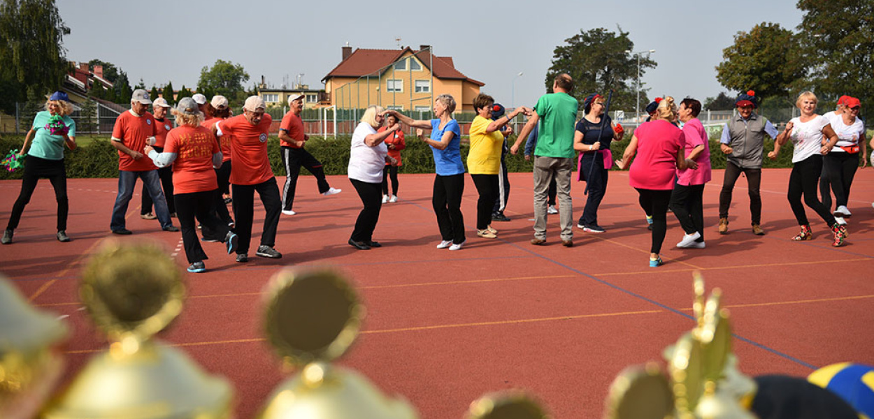 Legniccy seniorzy wicemistrzami sportowej Senioriady!