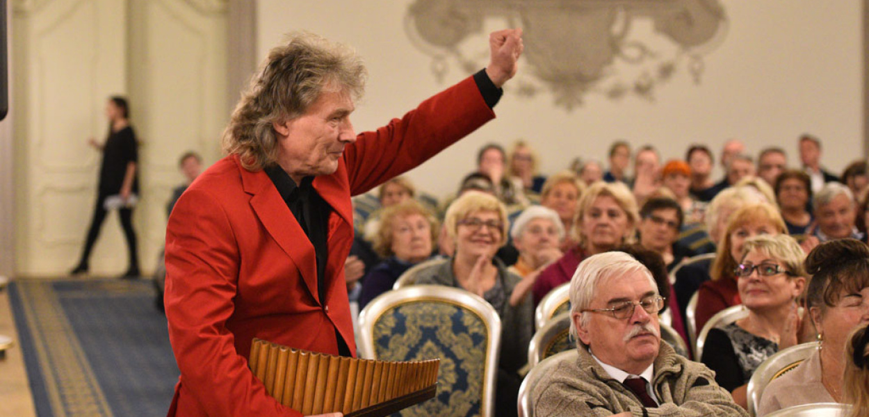 Edward Simoni i dźwięki jego fletni pana