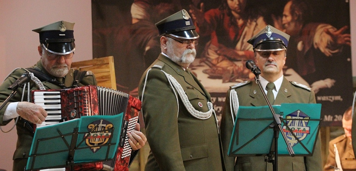 „By nie zginęli Ci co polegli”