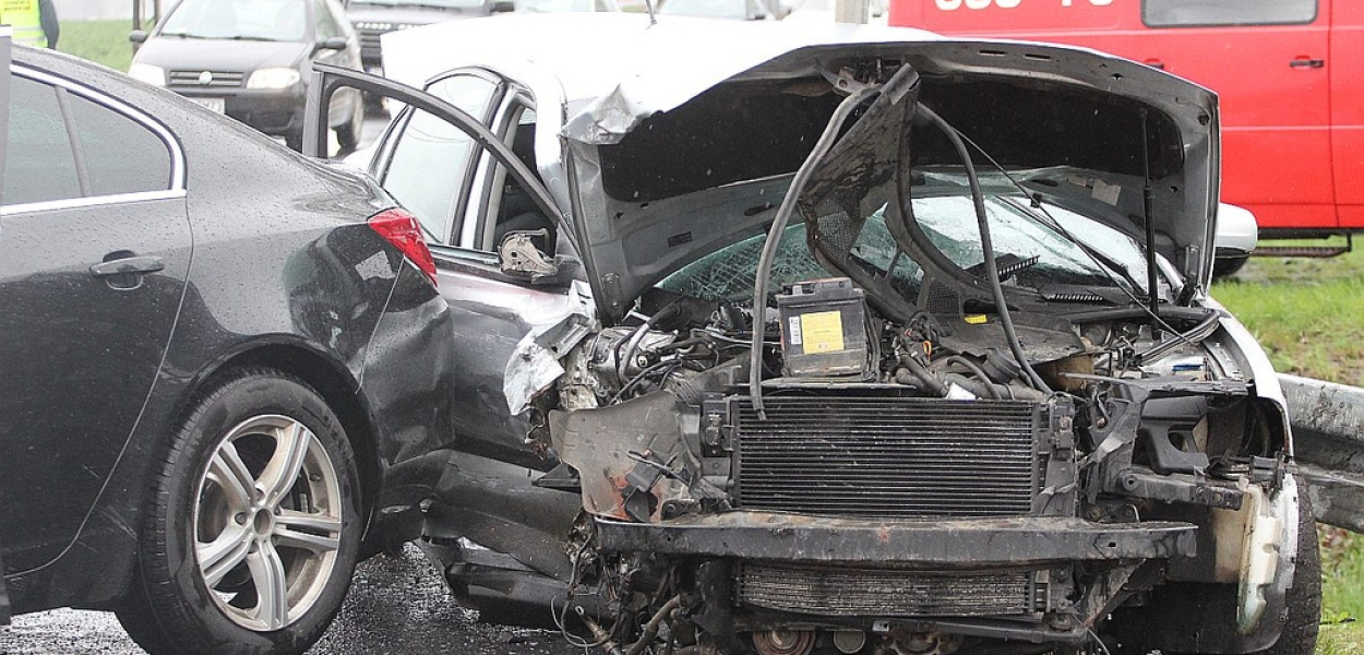 Wypadek na trasie Legnica–Złotoryja. Są utrudnienia