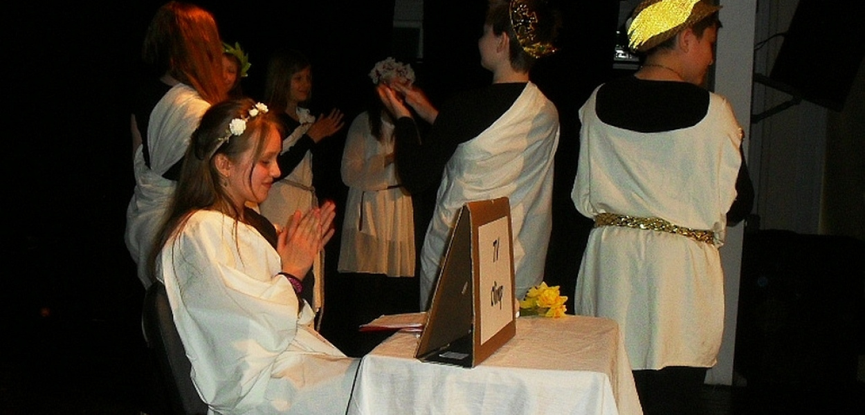 Adepci aktorstwa na scenie MCK