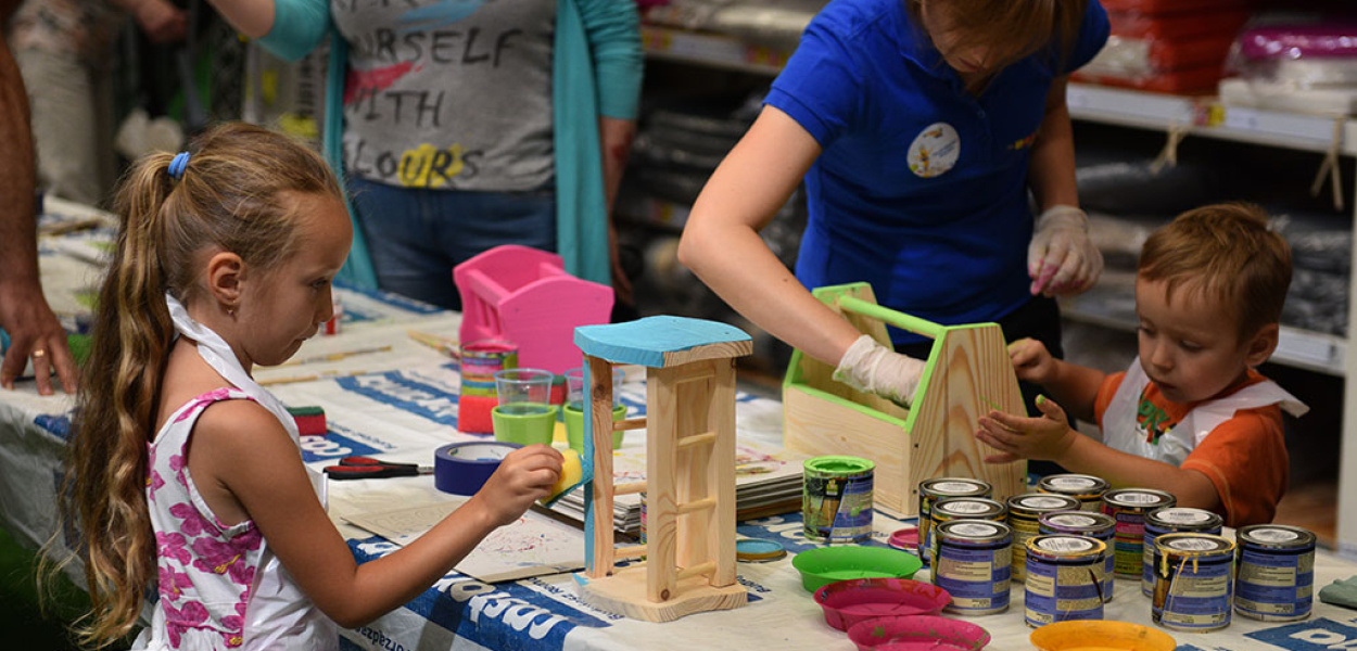 Mali budowniczy w Castoramie