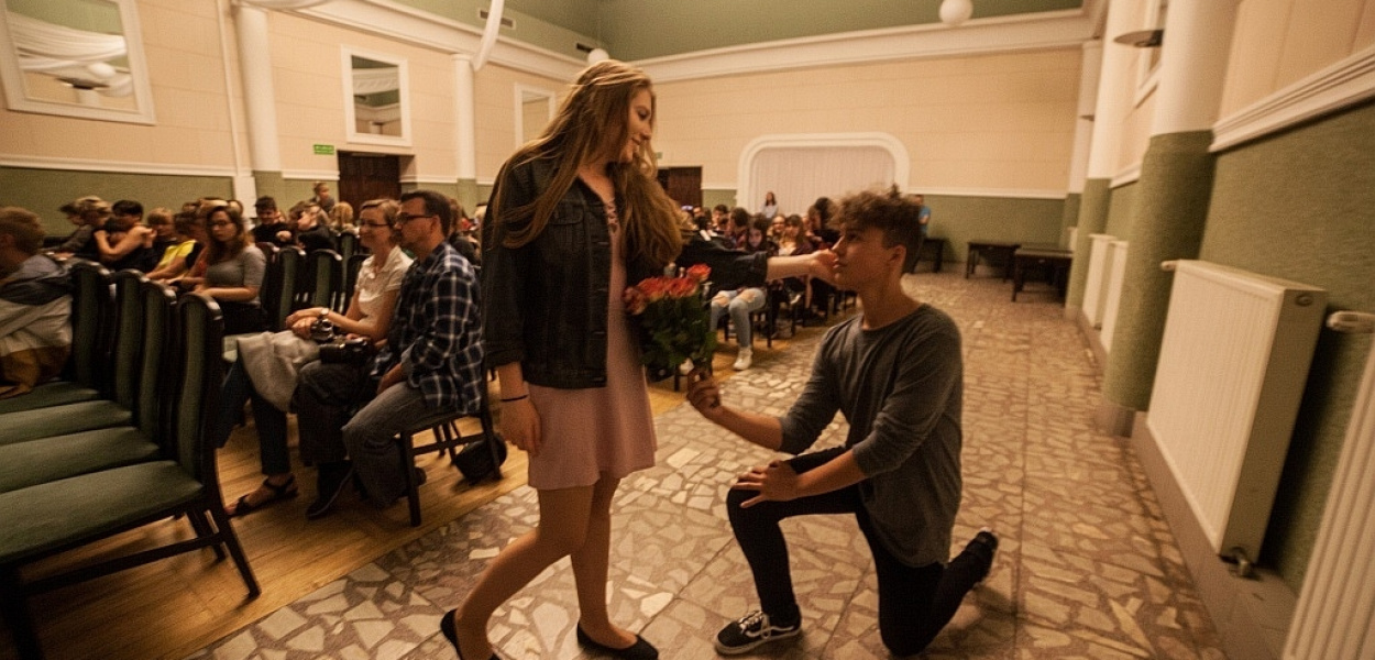 Medialni z „Heweliusza” debiutowali na scenie