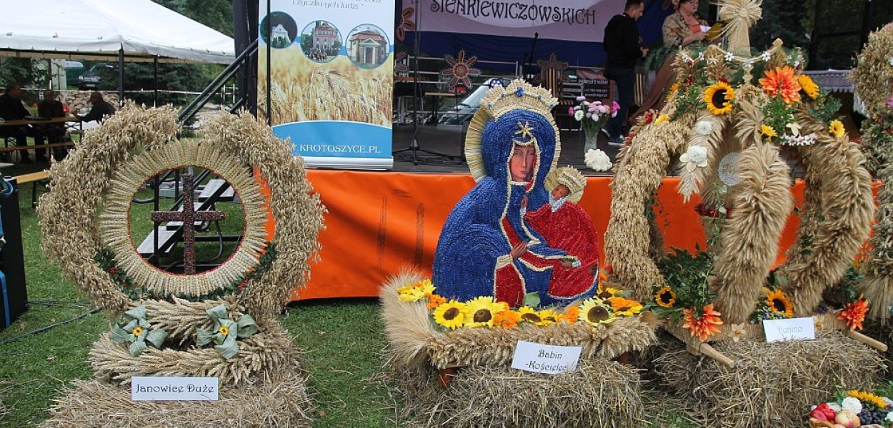 Pałacowe dożynki mieszkańców gminy Krotoszyce 