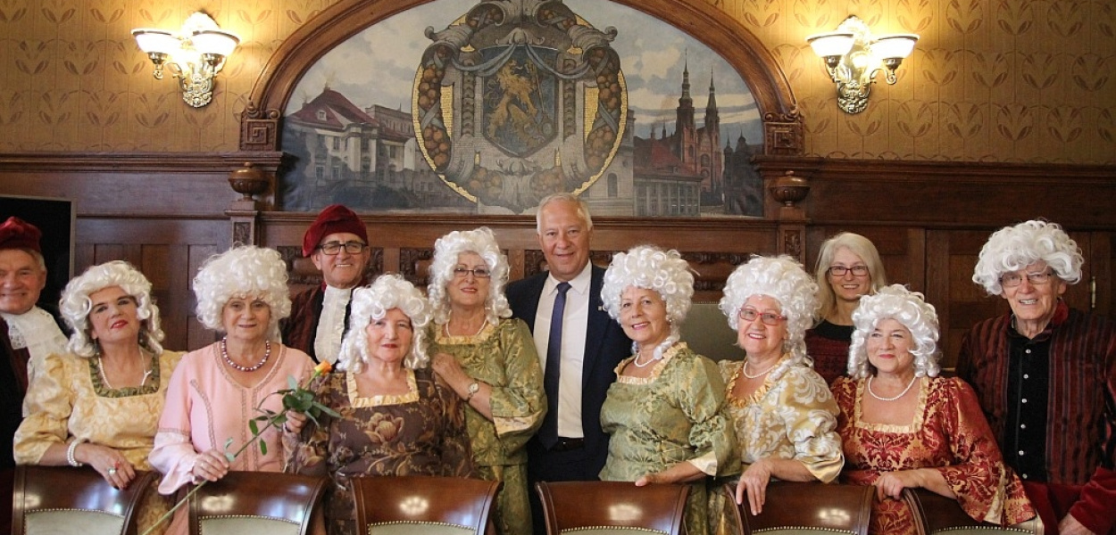 Siedziba władz miasta dla legniczan już bez tajemnic