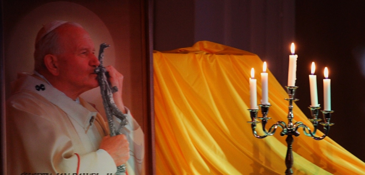 W hołdzie świętemu Janowi Pawłowi II