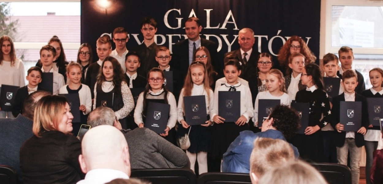 Najlepsi uczniowie z gminy Miłkowice nagrodzeni