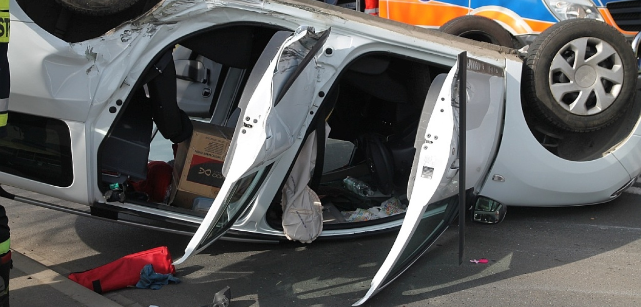 Dwie osoby ranne w wypadku na drodze do Koskowic