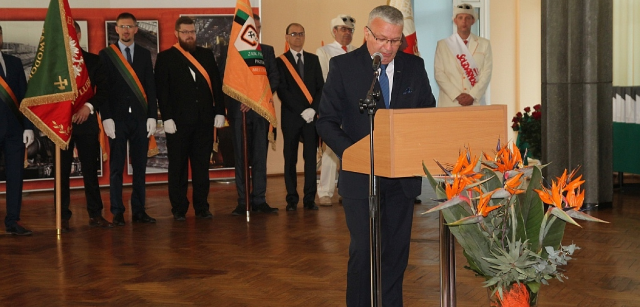 Hutnicy odznaczeni z okazji swojego dorocznego święta