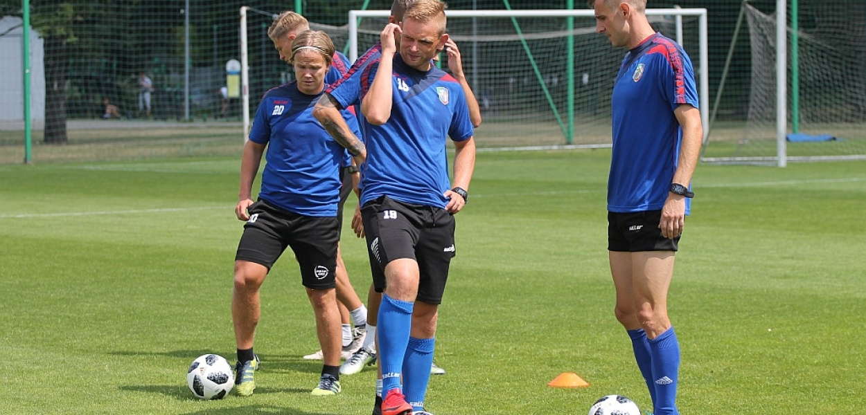 Miedź już trenuje. Pomocnik Wisły Kraków na testach