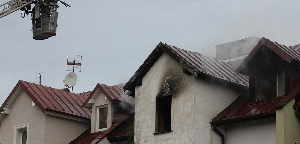 Groźny pożar domu jednorodzinnego