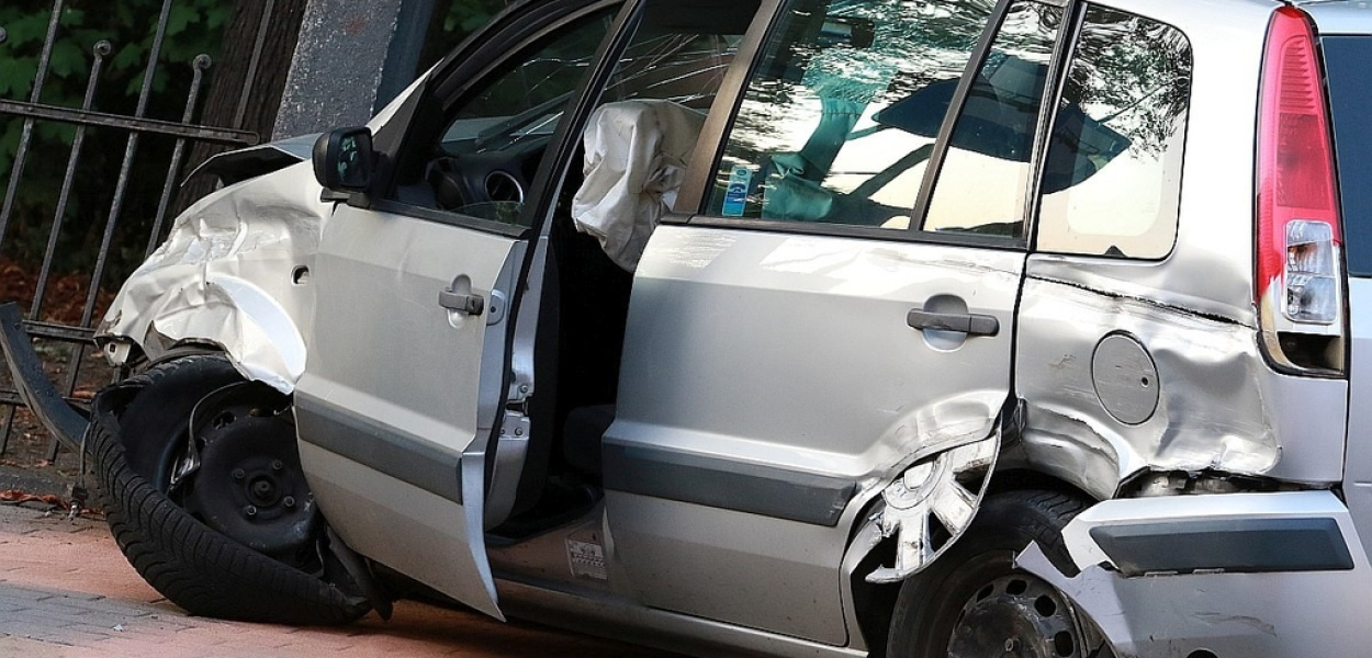 Szalony rajd fordem. Cztery osoby w szpitalu