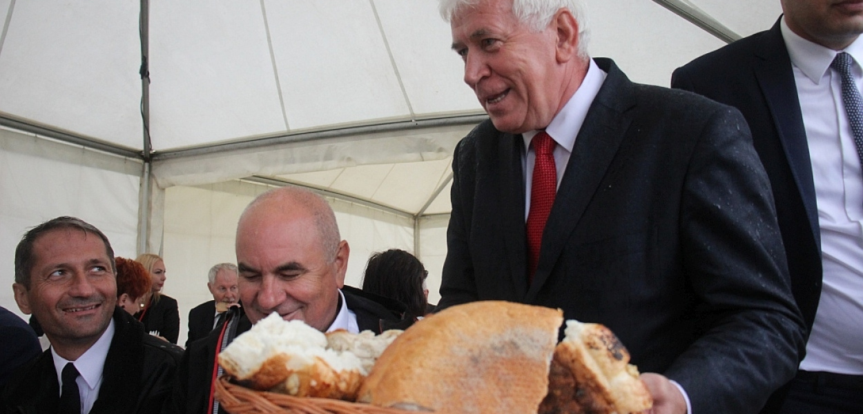 Deszcz nie miał szans. Tłumy w Jaśkowicach Legnickich