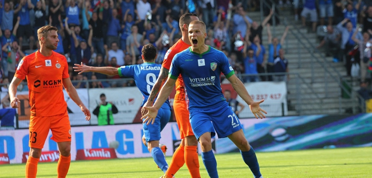 Miedzianka w znakomitym stylu wygrywa derby