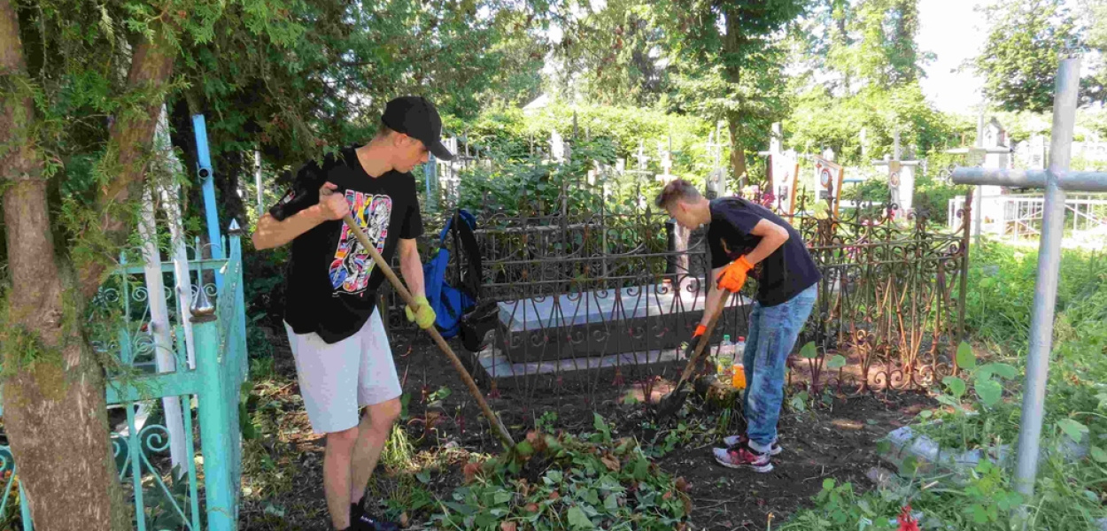 Uczniowie „budowlanki” w Latyczowie