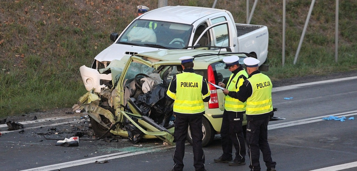 Czołówka w Prochowicach. Dwie osoby nie żyją