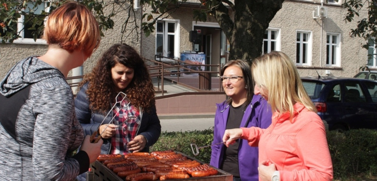Integracyjny piątek nad jeziorem w Kunicach