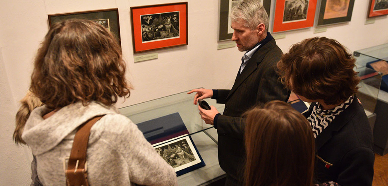 „Namalowane” prądem i pędzlem obrazy Remigiusza Dobrowolskiego