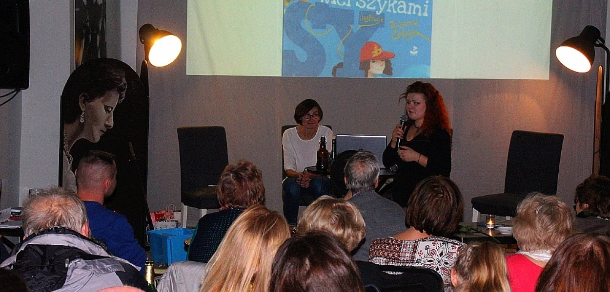 Literacko – folkowy wieczór mikołajkowy w Caffe Modjeska