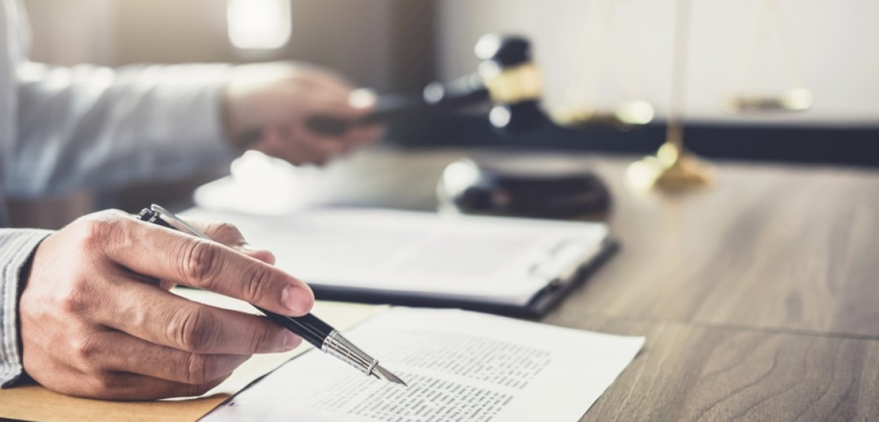 Kupno mieszkania na licytacji komorniczej – krok po kroku