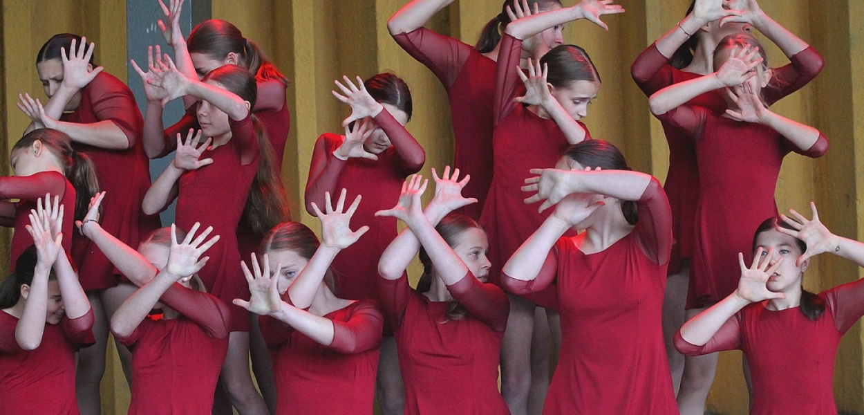 Pierwszy dzień majówki z Unią Europejską, na sportowo i ludowo