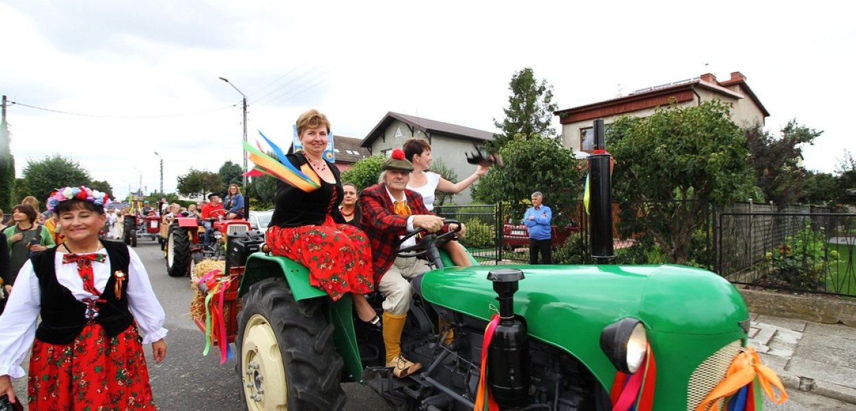 Wielka biesiada dożynkowa w Prochowicach