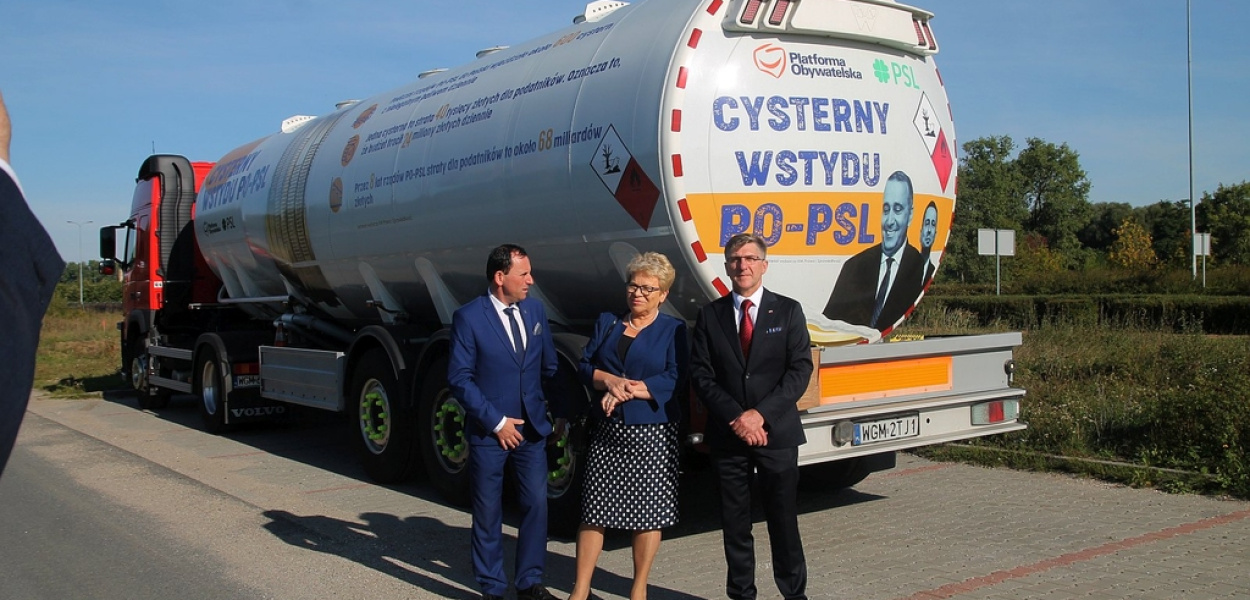 „Cysterna wstydu PO-PSL” przyjechała do Legnicy