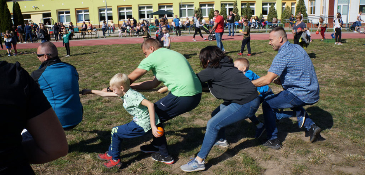Pokazują, że w szkolnej rodzinie drzemie wielka siła